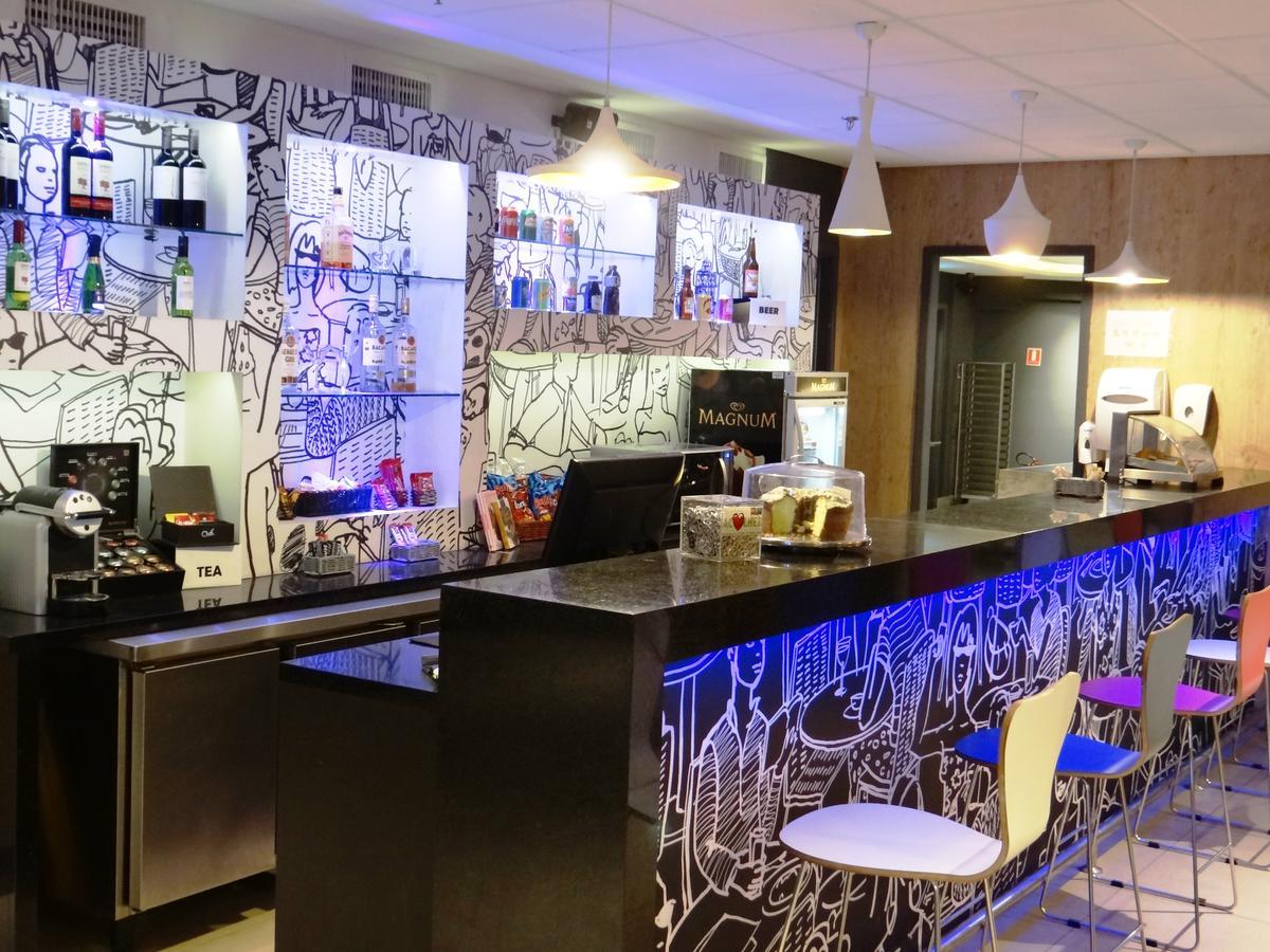 Hotel Ibis Santos Valongo Esterno foto