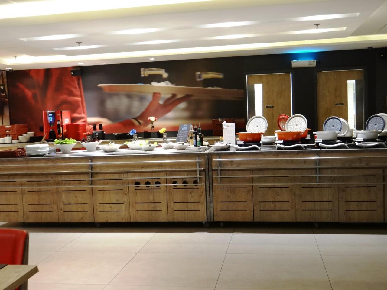 Hotel Ibis Santos Valongo Esterno foto